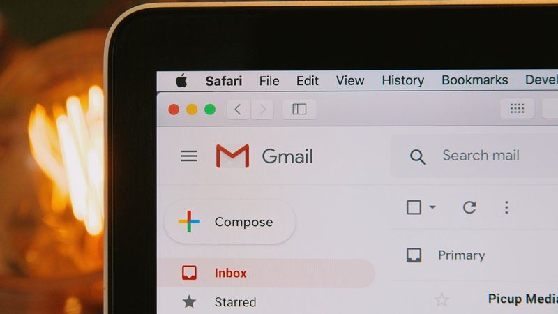 So markieren Sie alle E-Mails in Gmail als gelesen